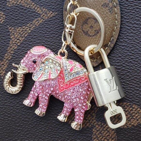 Authentic Louis Vuitton Lock & Key with Unbranded Elephant Charm, Keychain - Picture 5 of 10